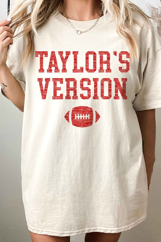 TAYLORS VERSION FOOTBALL OVERSIZED GRAPHIC TEE