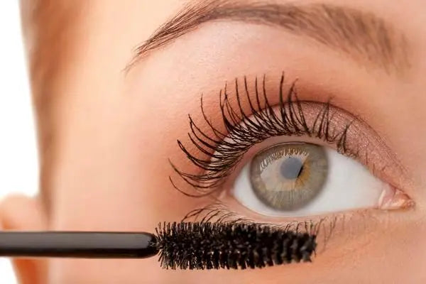 Unveiling the Power of Mascara: Your Ultimate Guide to Lashes