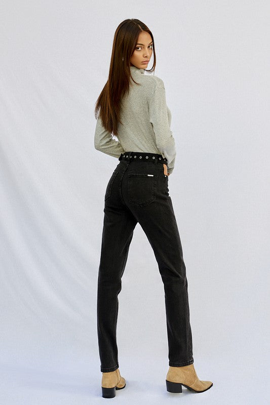 Cut Out Front Pocket Straight Jeans
