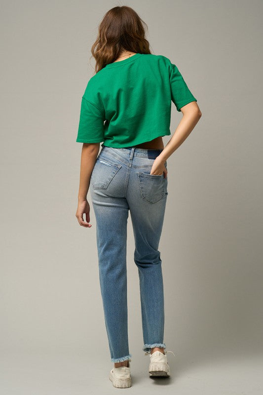 MID-RISE SLIM TAPERED JEANS