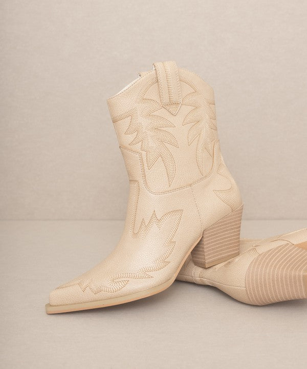 Nantes - Embroidered Cowboy Boots