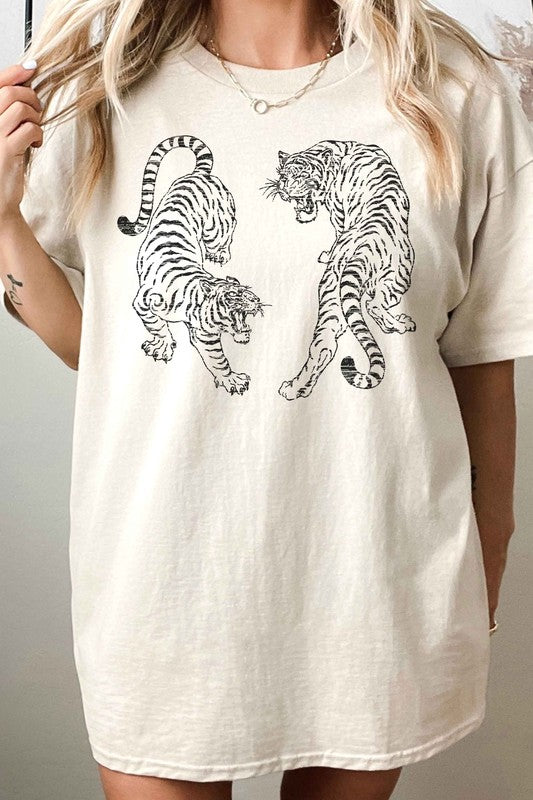 TIGER OVERSIZED GRAPHIC TEE
