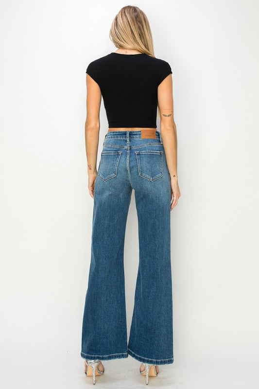 HIGH RISE RELAXED FLARE JEANS