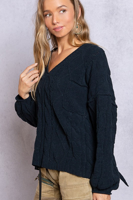 POL BACKLESS CABLE KNIT SWEATER